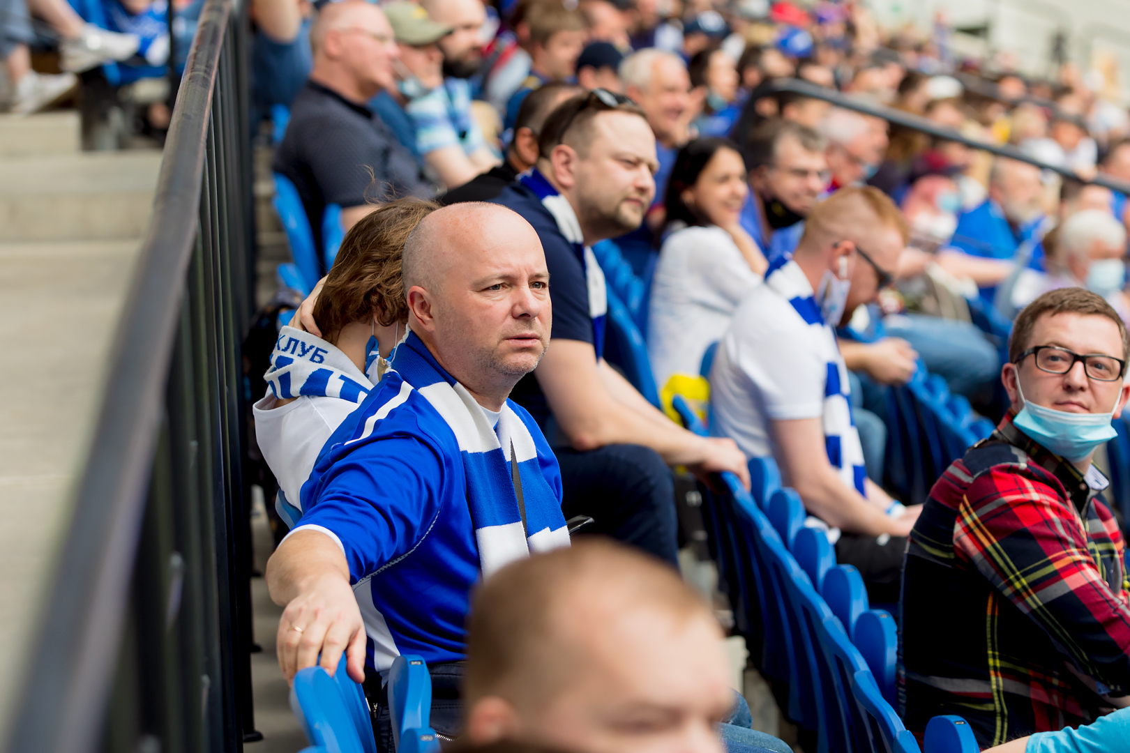 Болельщики на матче «Динамо» — ЦСКА