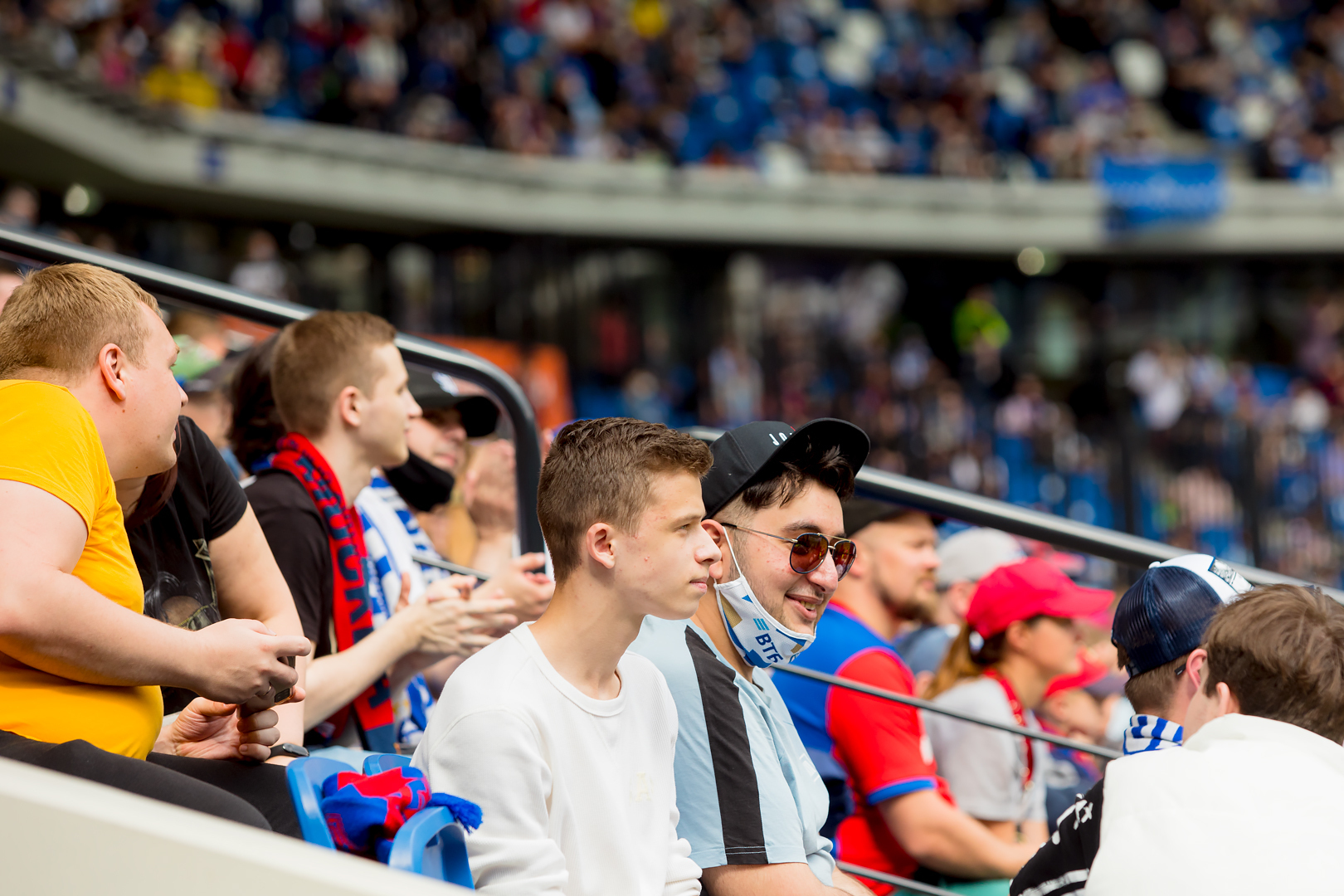 Болельщики на матче «Динамо» — ЦСКА