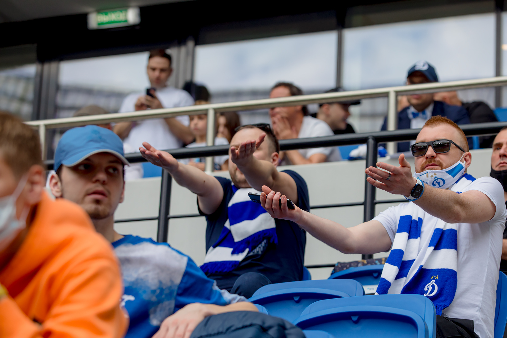 Болельщики на матче «Динамо» — ЦСКА