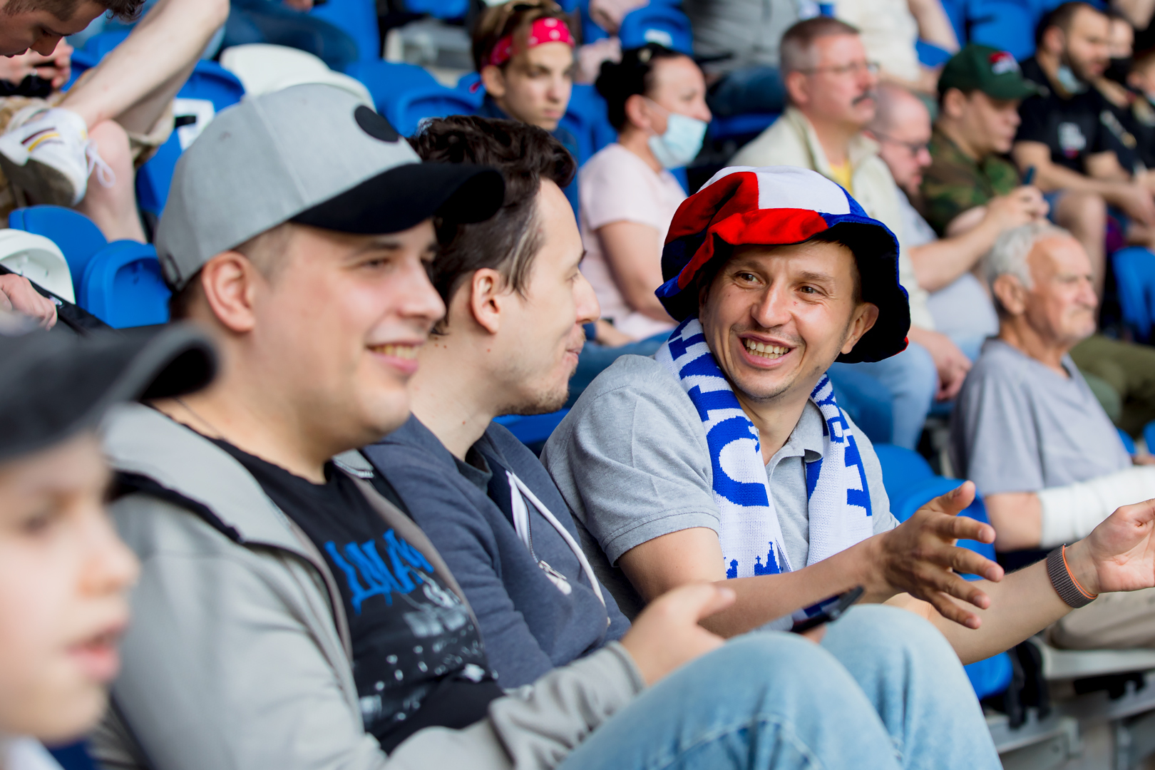 Болельщики на матче «Динамо» — ЦСКА