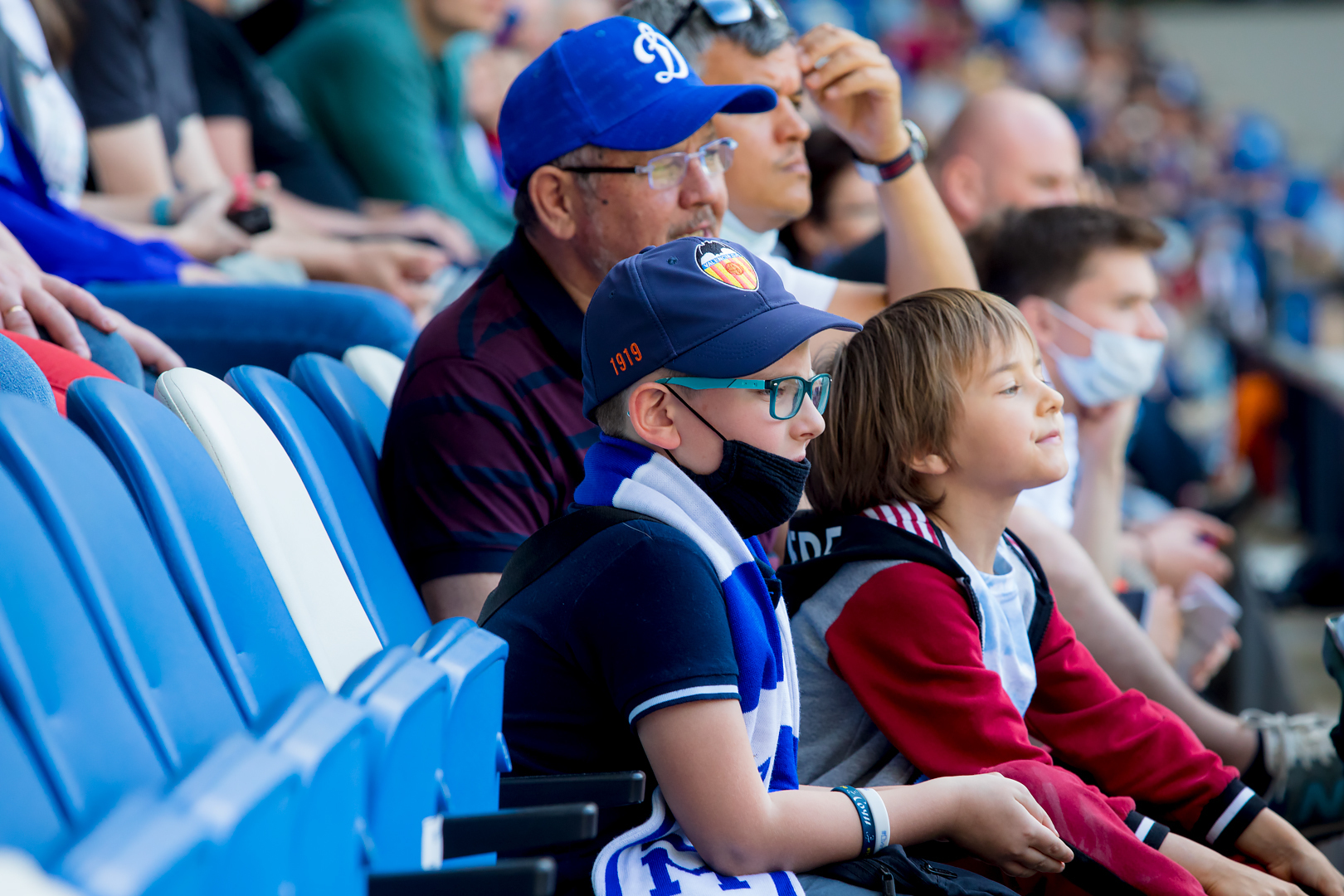 Болельщики на матче «Динамо» — ЦСКА