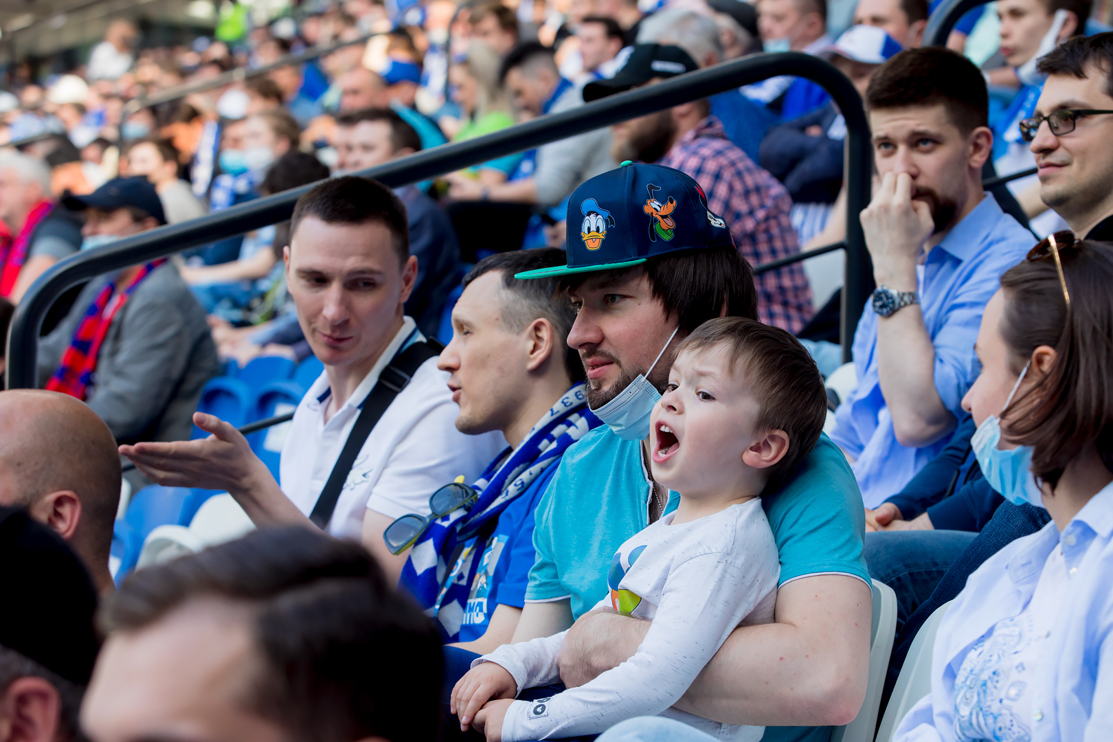 Болельщики на матче «Динамо» — ЦСКА