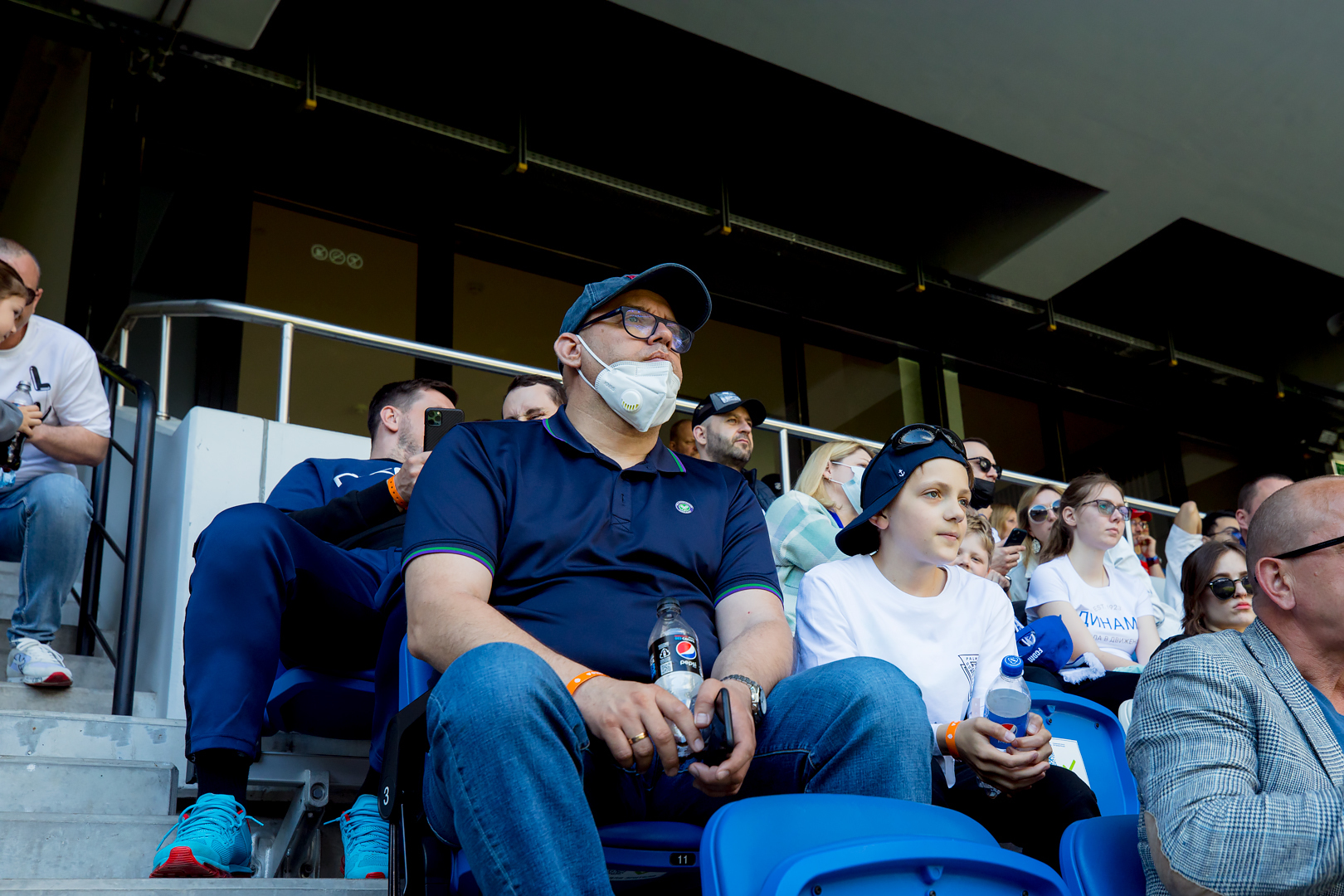 Болельщики на матче «Динамо» — ЦСКА