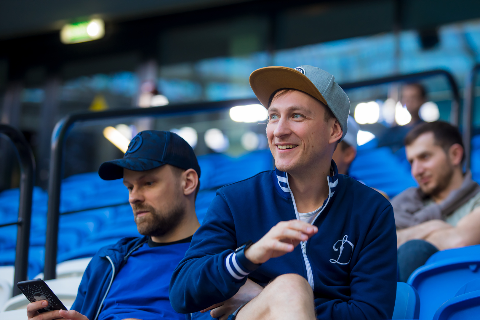 Болельщики на матче «Динамо» — ЦСКА