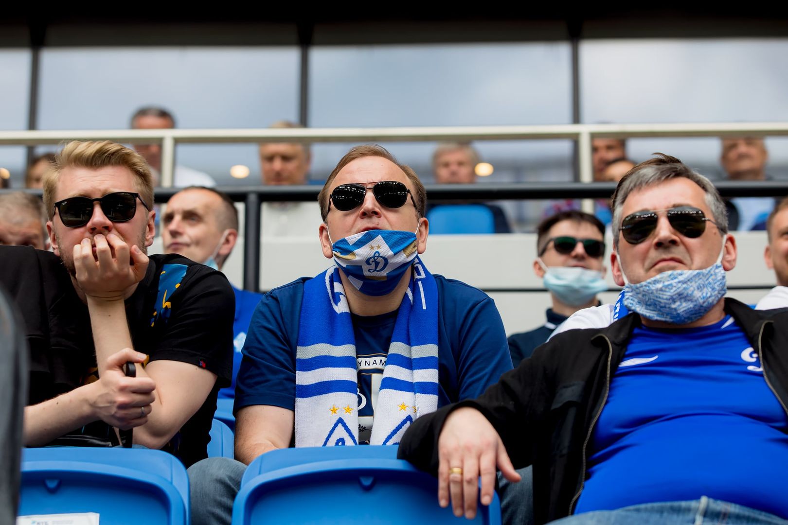 Болельщики на матче «Динамо» — ЦСКА