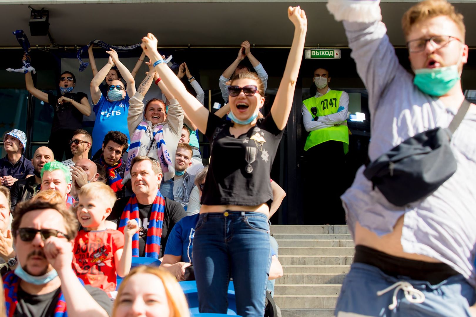 Болельщики на матче «Динамо» — ЦСКА