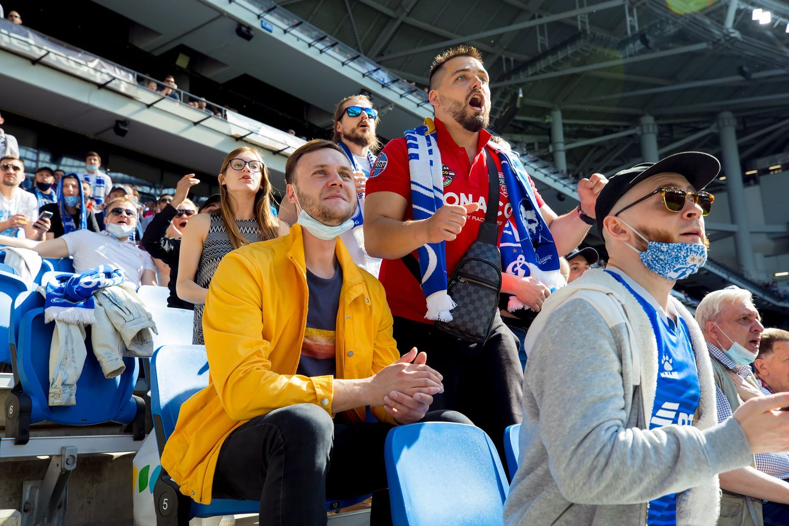 Болельщики на матче «Динамо» — ЦСКА