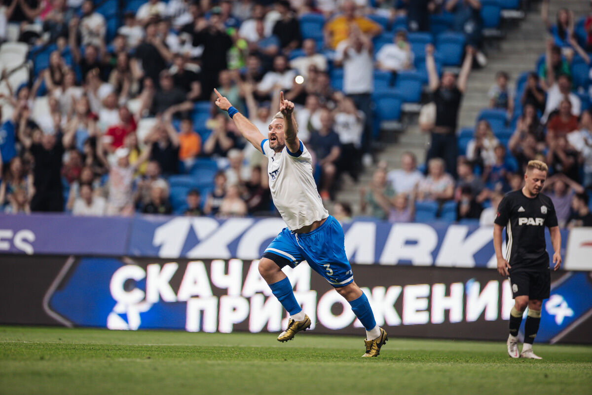 Фоторепортаж с матча против «Амкала» на «ВТБ Арене»