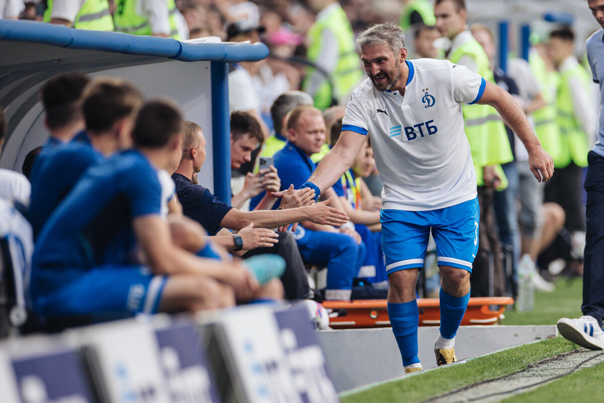 Фоторепортаж с матча против «Амкала» на «ВТБ Арене»