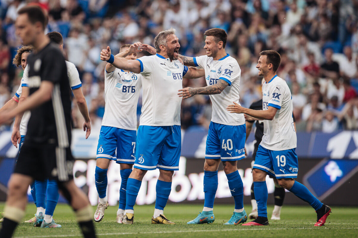 Фоторепортаж с матча против «Амкала» на «ВТБ Арене»