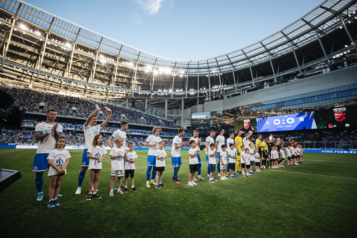 Фоторепортаж с матча против «Амкала» на «ВТБ Арене»