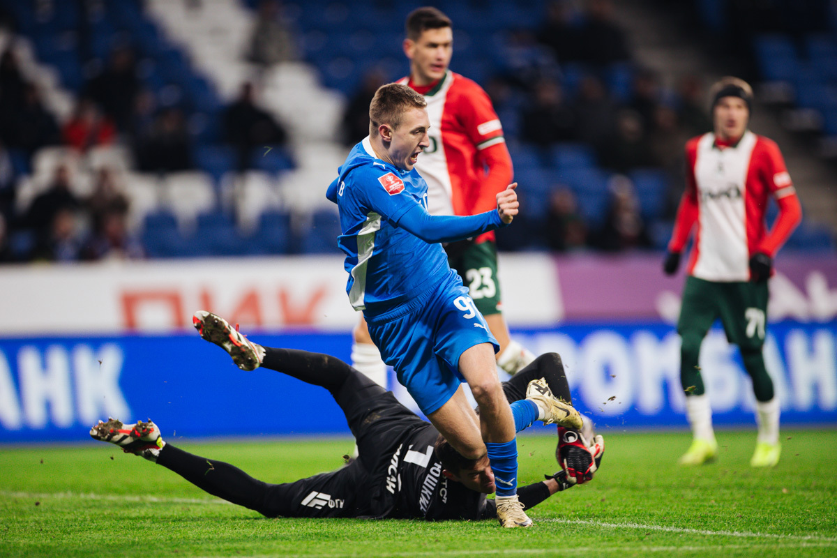 Reportaje fotográfico del partido de copa en casa contra el Lokomotiv