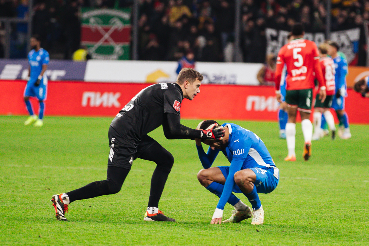 Reportaje fotográfico del partido de copa en casa contra el Lokomotiv