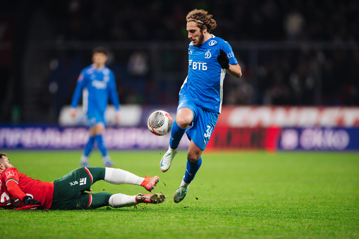 Reportaje fotográfico del partido de copa en casa contra el Lokomotiv