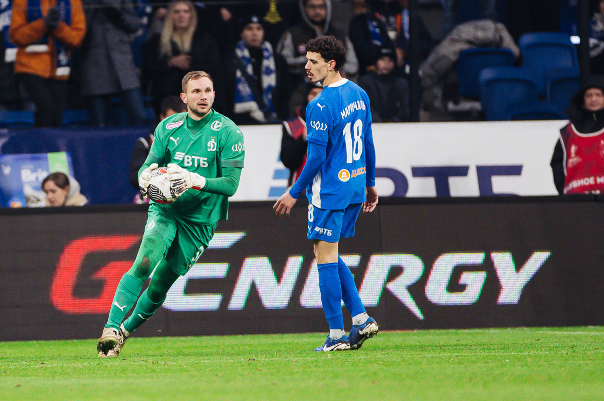 Reportaje fotográfico del partido de copa en casa contra el Lokomotiv