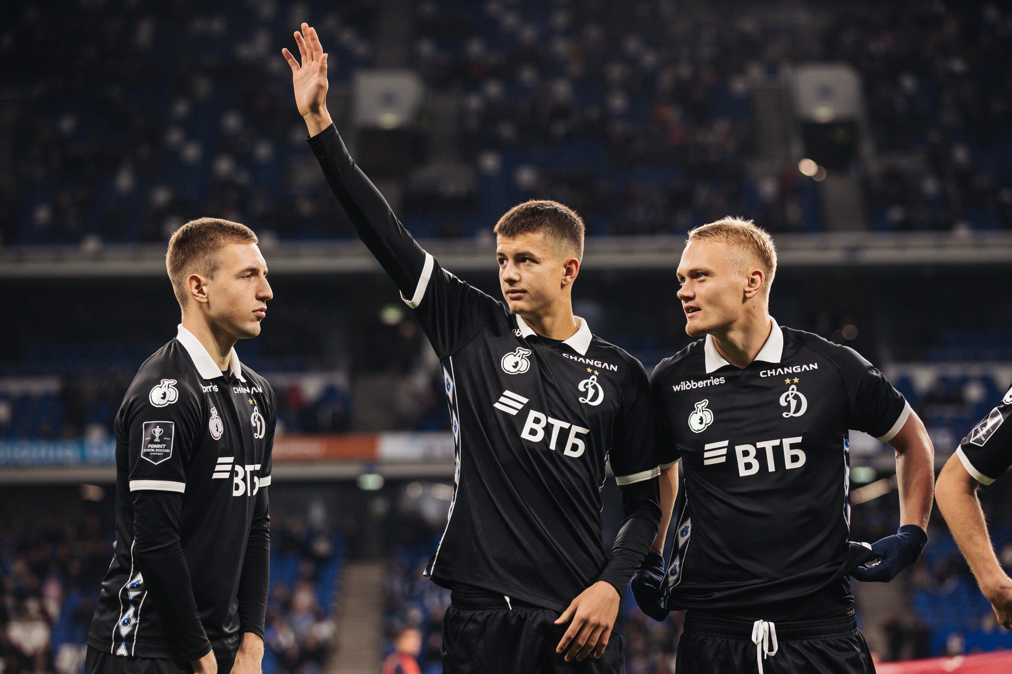 Фоторепортаж с домашнего кубкового матча против «Крыльев Советов»
