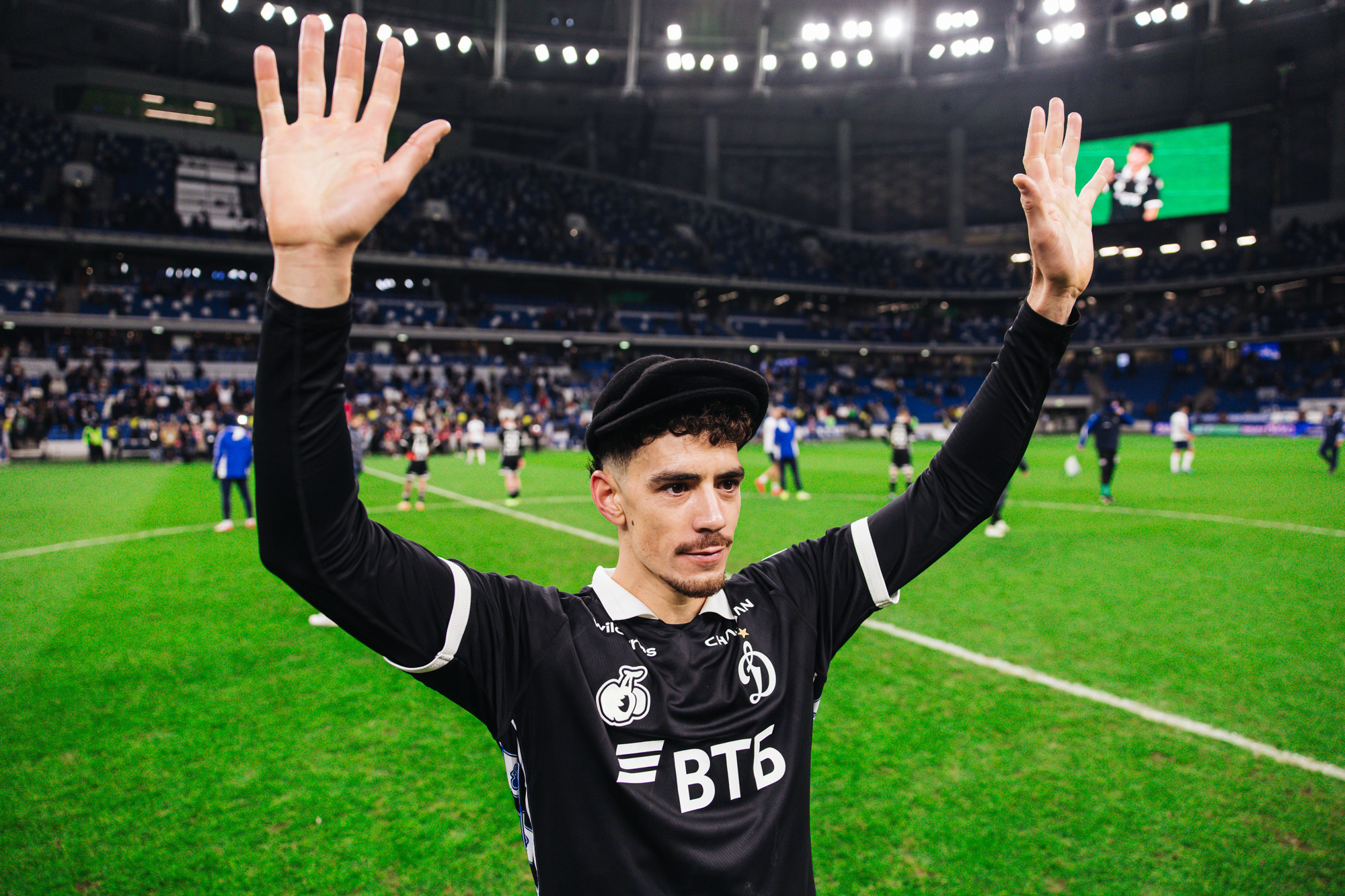 Фоторепортаж с домашнего кубкового матча против «Крыльев Советов»