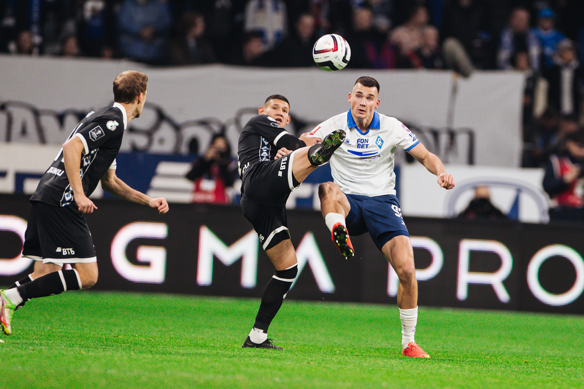 Фоторепортаж с домашнего кубкового матча против «Крыльев Советов»