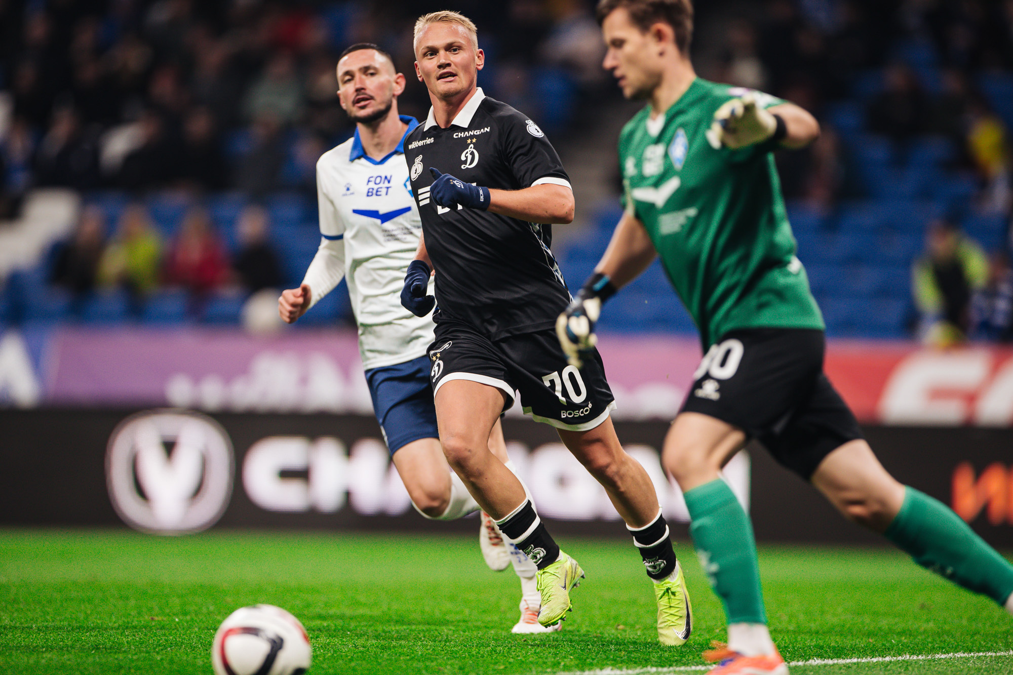 Фоторепортаж с домашнего кубкового матча против «Крыльев Советов»