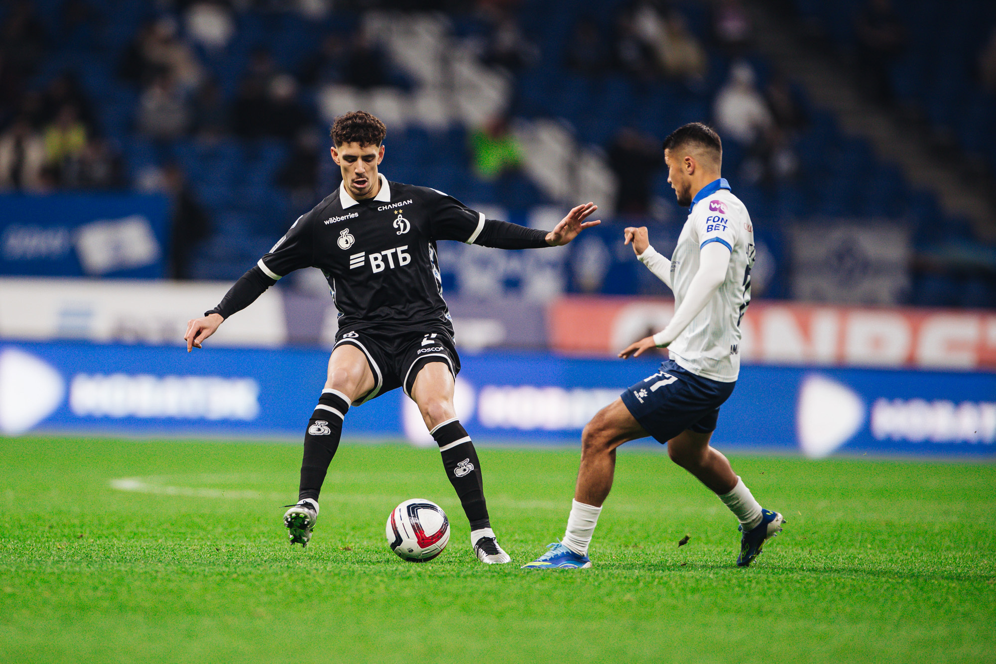 Фоторепортаж с домашнего кубкового матча против «Крыльев Советов»