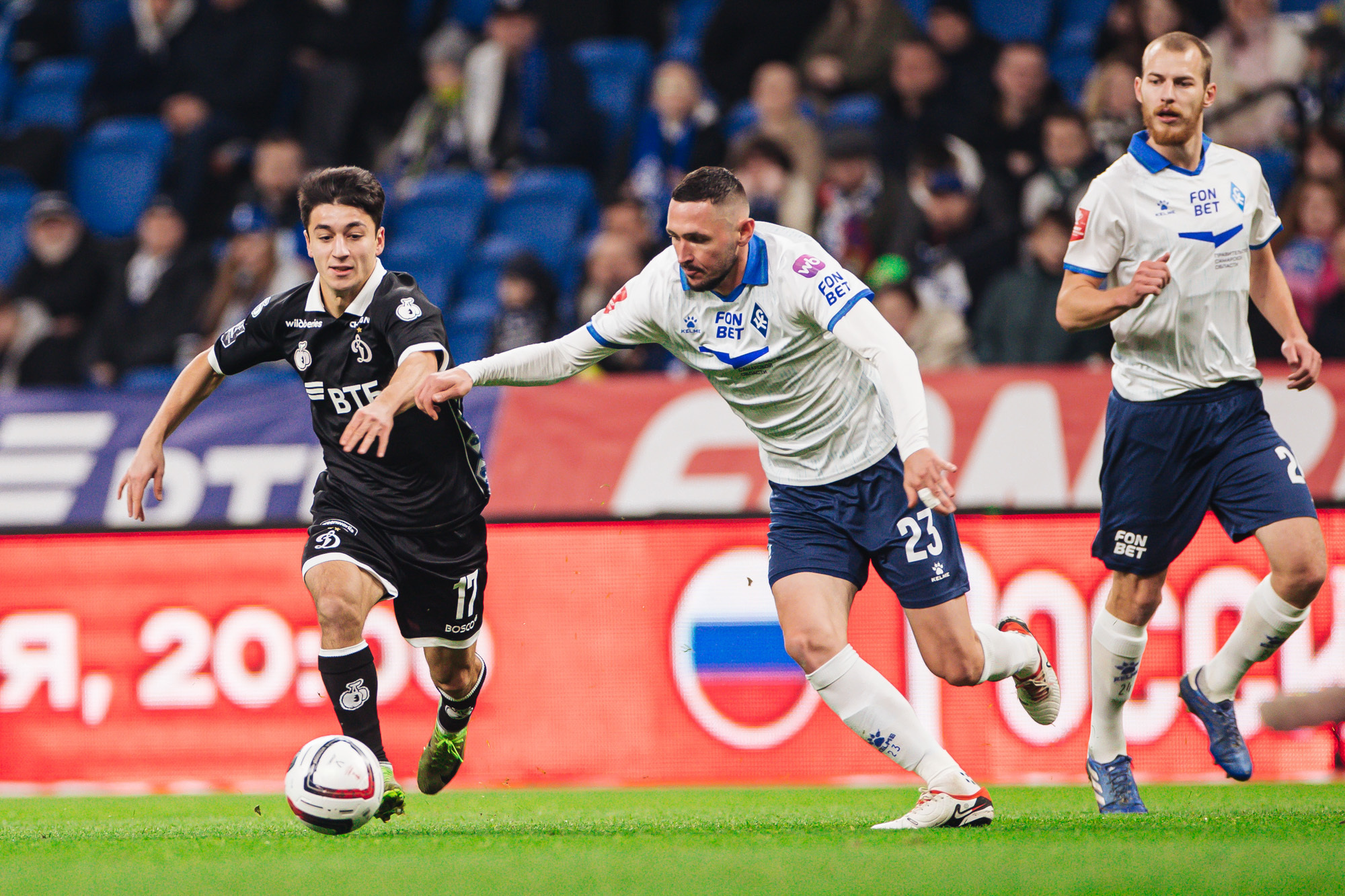 Фоторепортаж с домашнего кубкового матча против «Крыльев Советов»