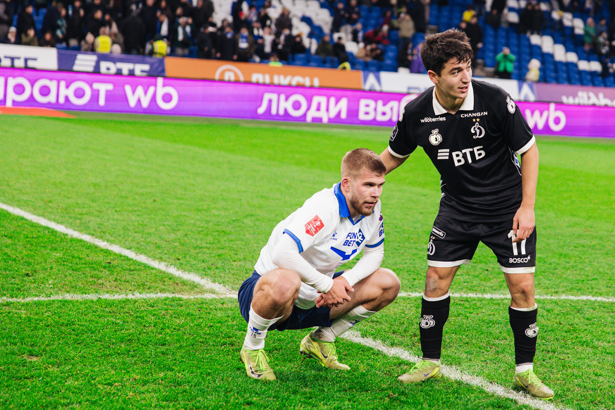 Фоторепортаж с домашнего кубкового матча против «Крыльев Советов»