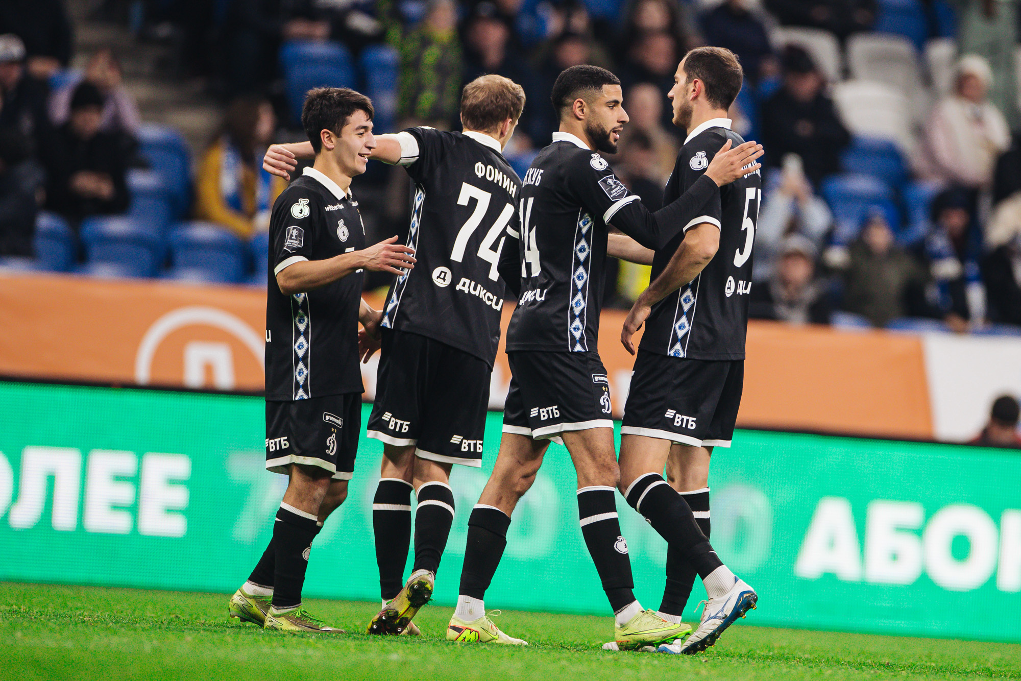 Фоторепортаж с домашнего кубкового матча против «Крыльев Советов»