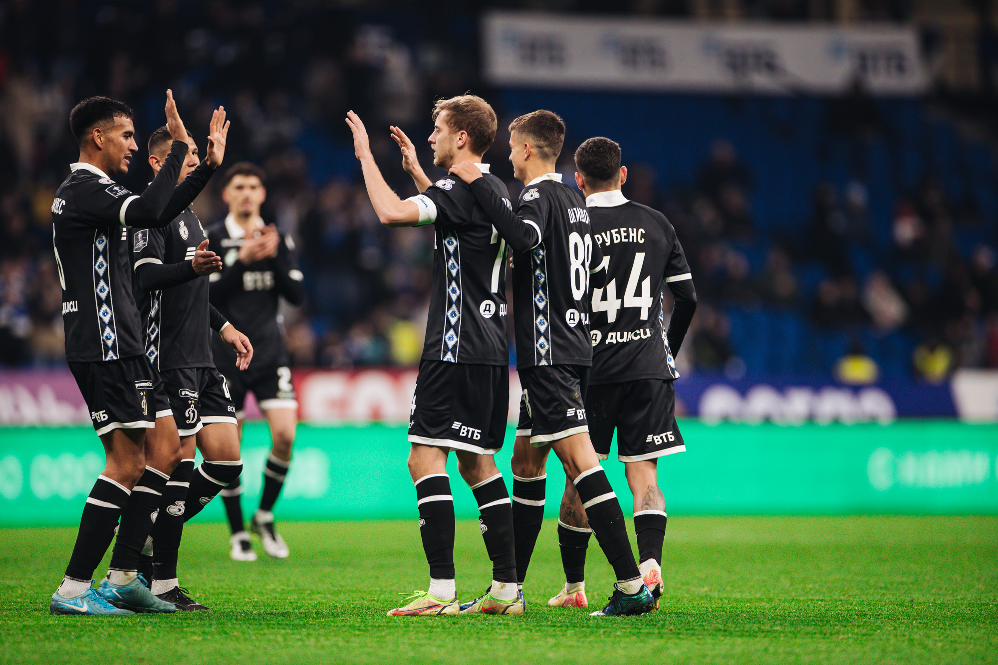 Фоторепортаж с домашнего кубкового матча против «Крыльев Советов»