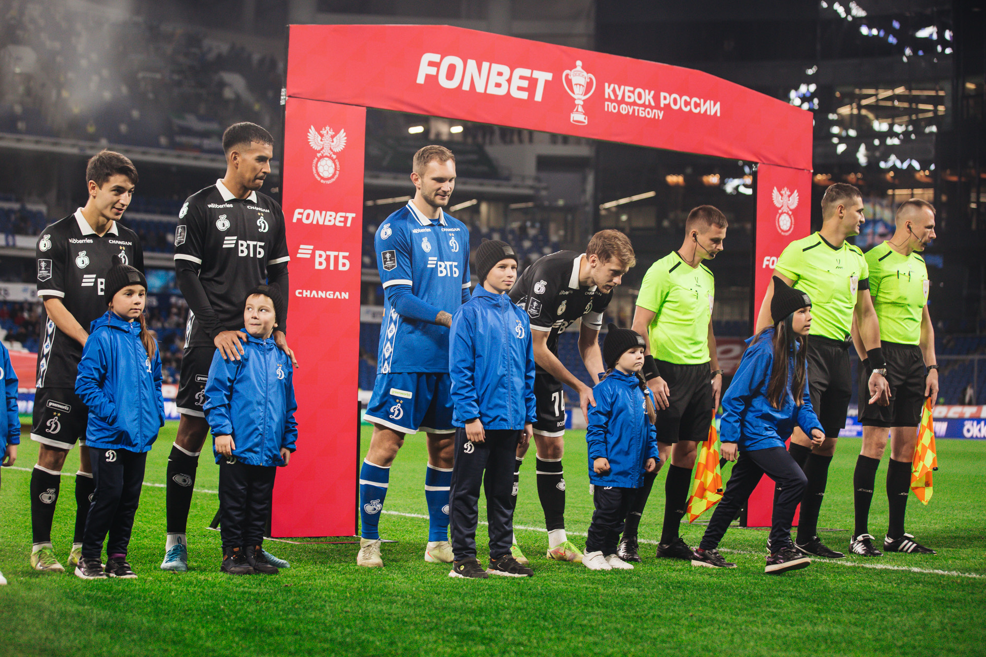Фоторепортаж с домашнего кубкового матча против «Крыльев Советов»