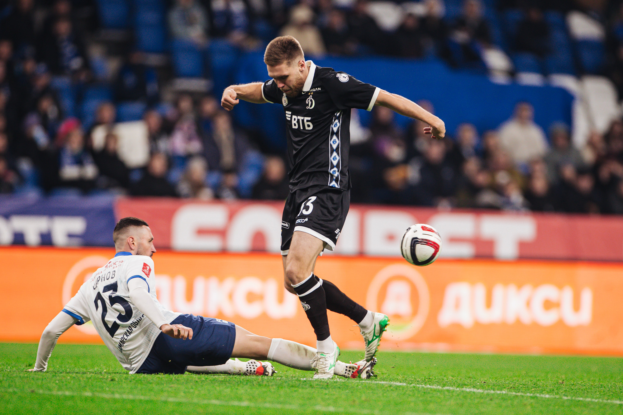 Фоторепортаж с домашнего кубкового матча против «Крыльев Советов»