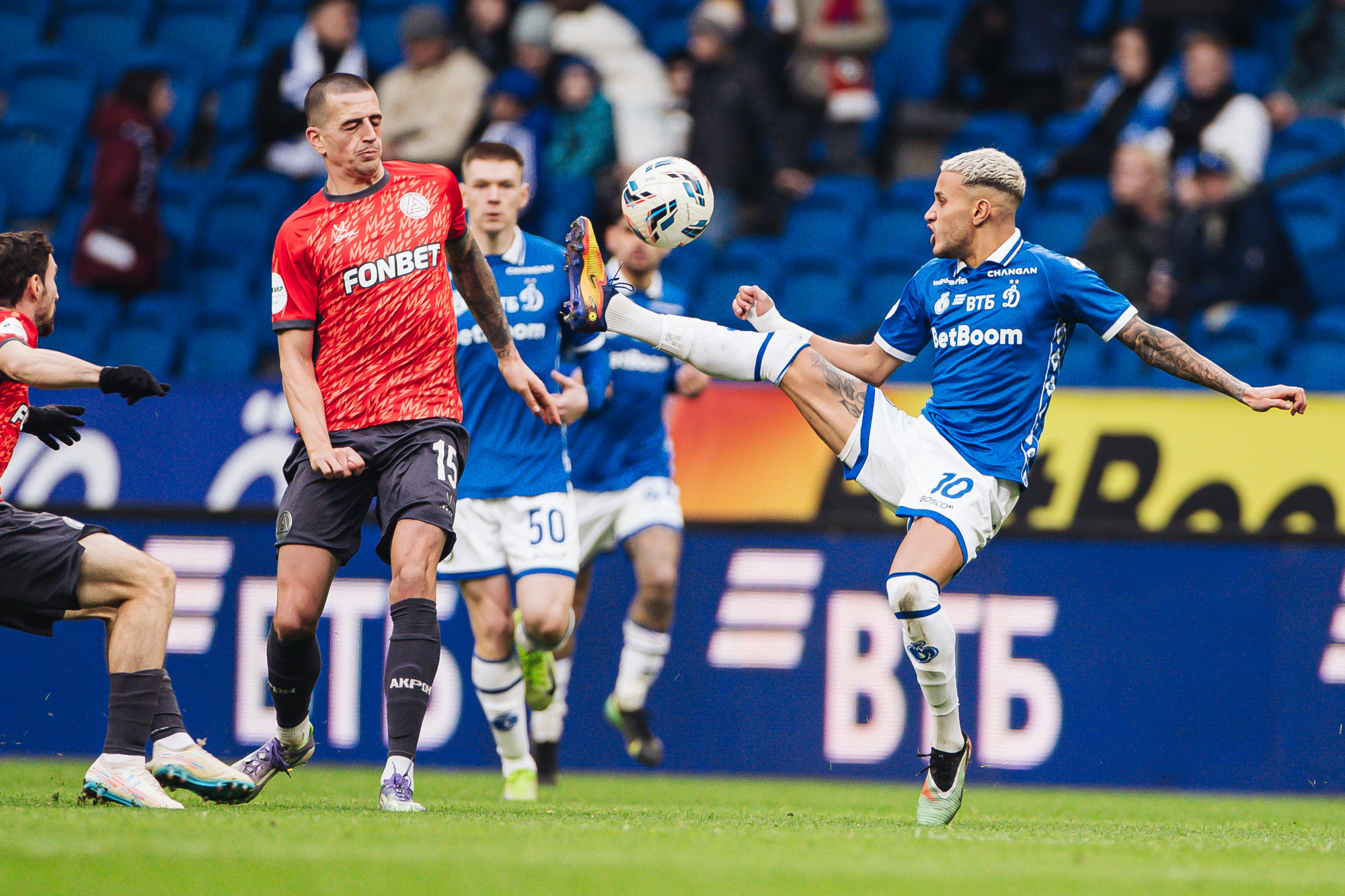 Фоторепортаж с домашнего матча против «Акрона»