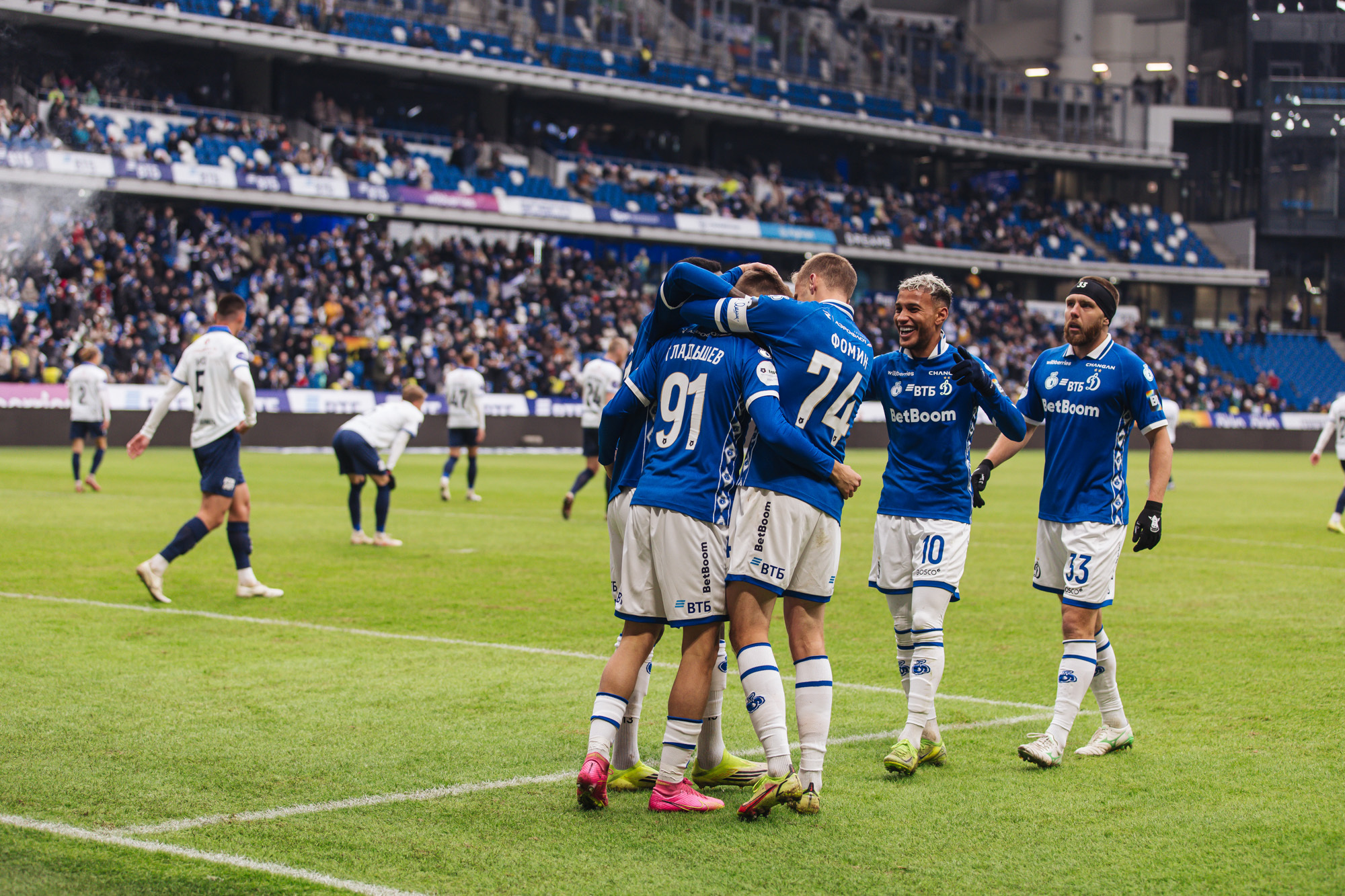 Фоторепортаж с домашнего матча против «Крыльев Советов»