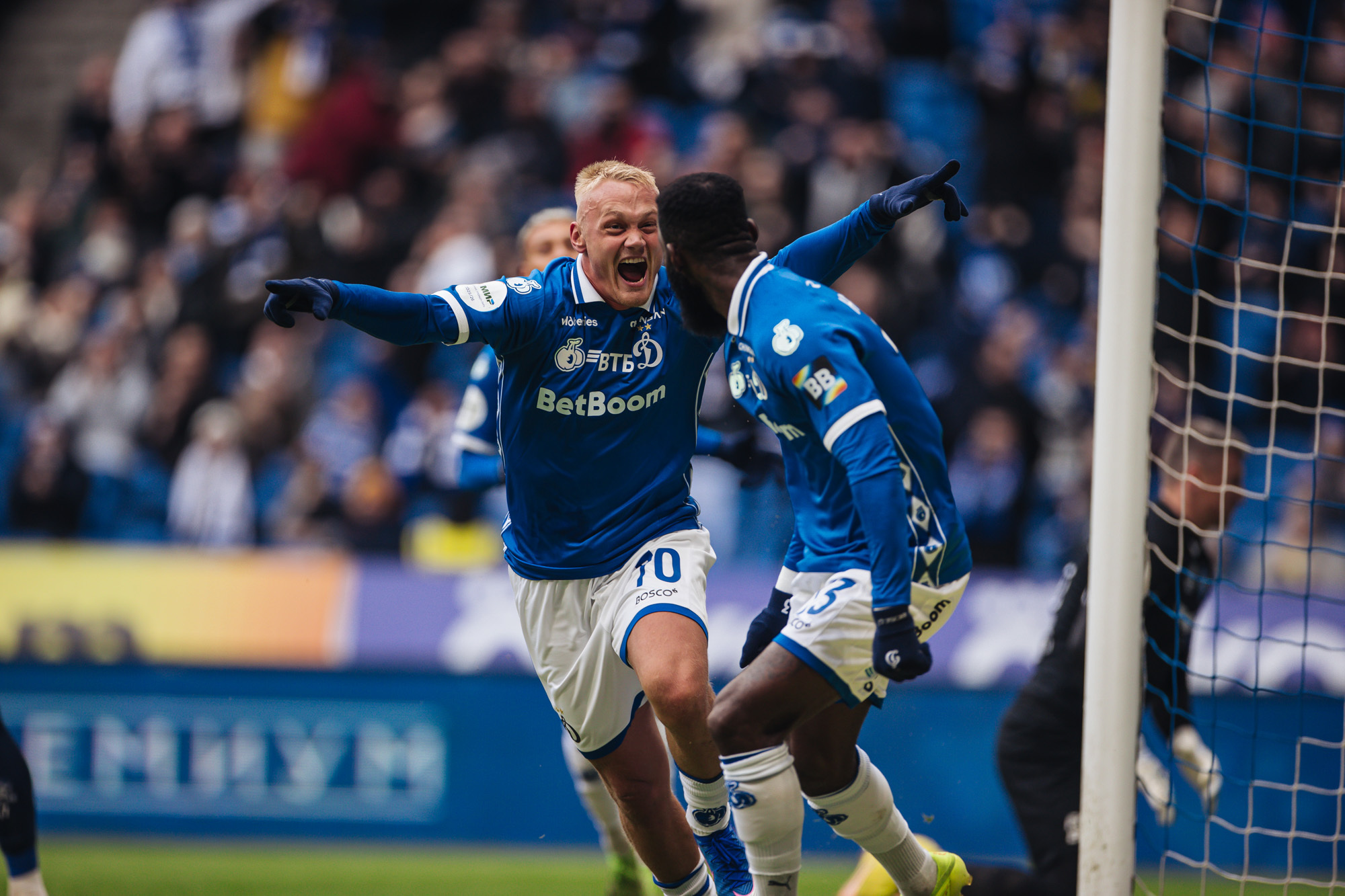 Фоторепортаж с домашнего матча против «Крыльев Советов»