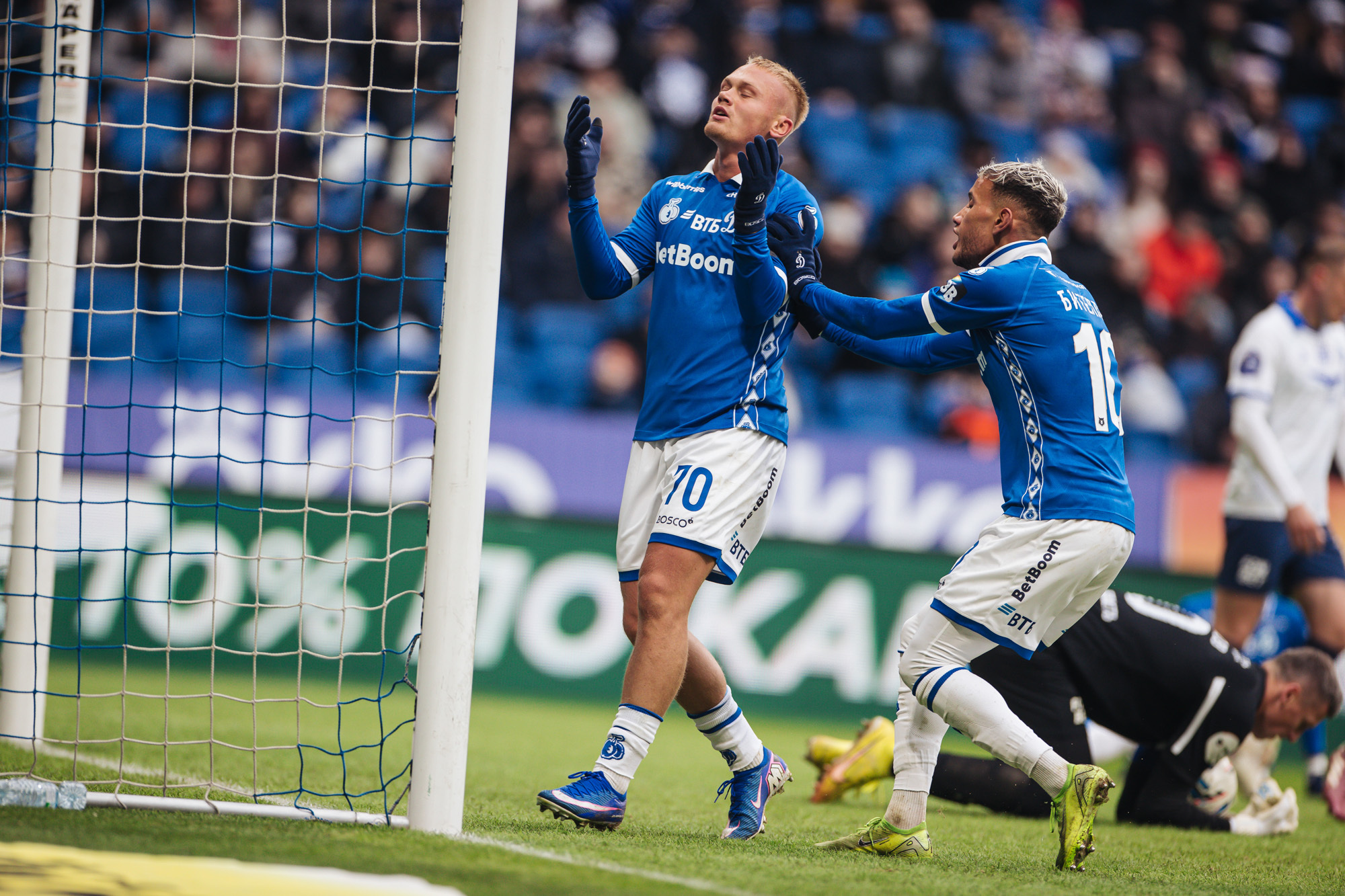 Фоторепортаж с домашнего матча против «Крыльев Советов»