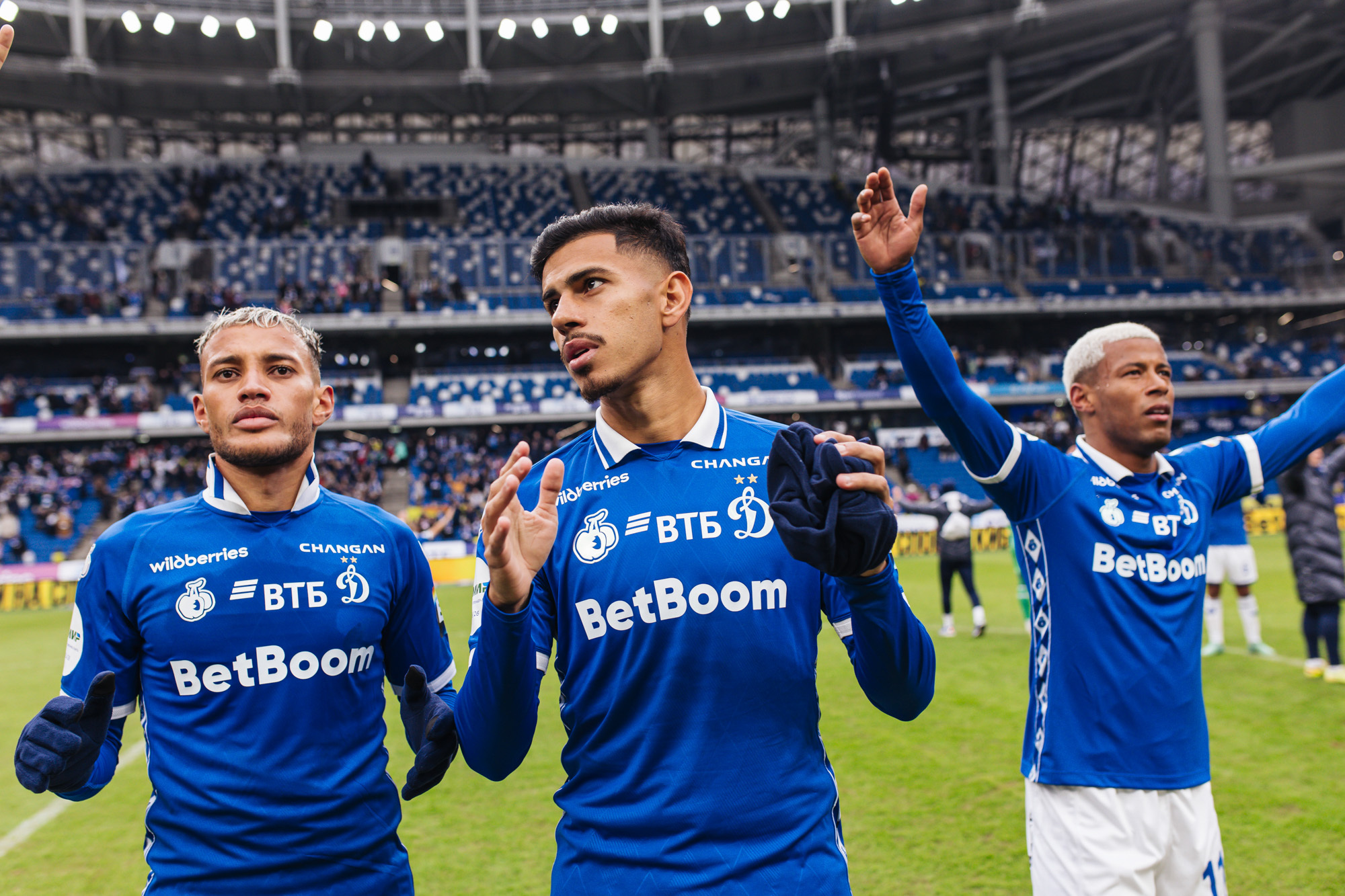 Фоторепортаж с домашнего матча против «Крыльев Советов»