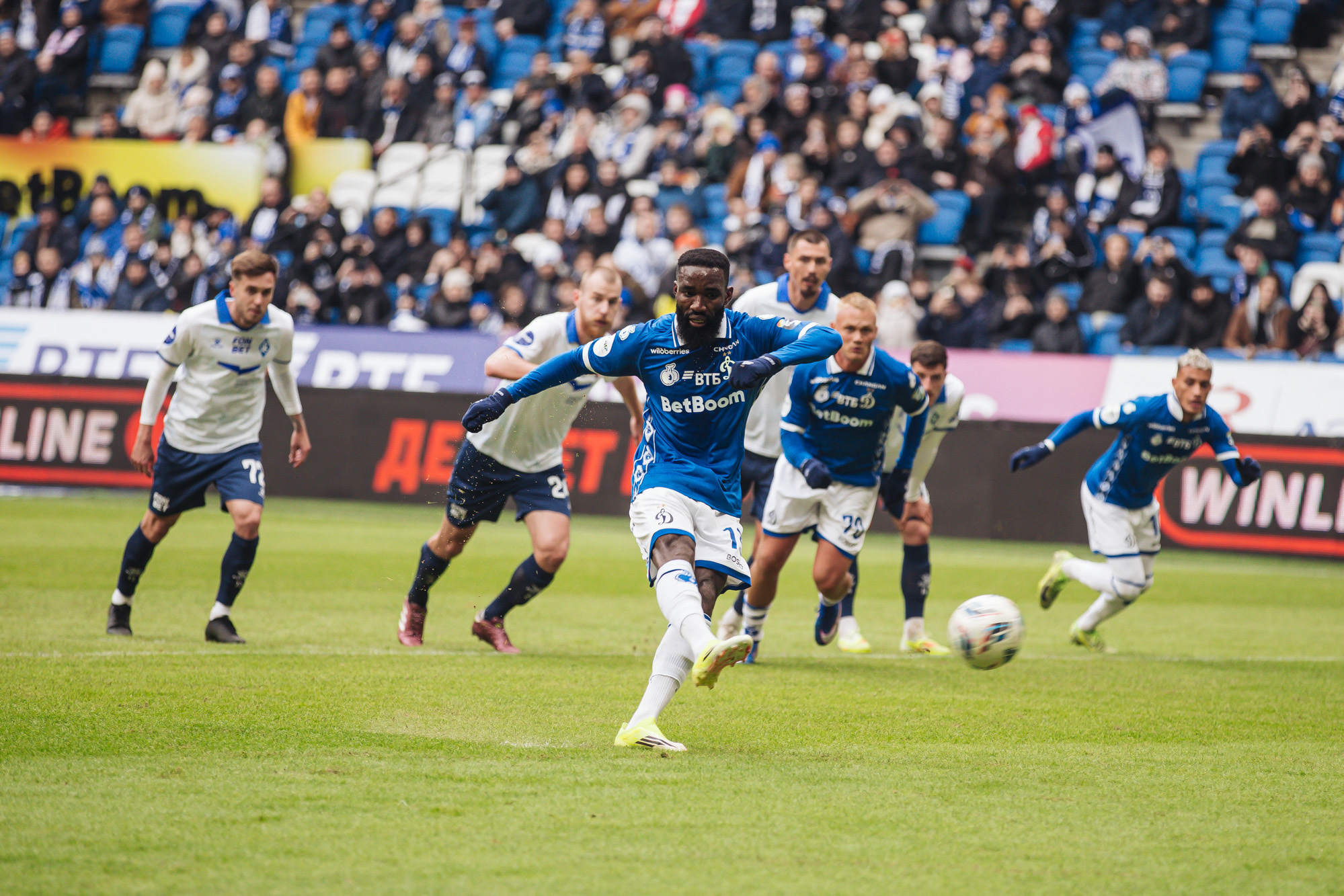 Фоторепортаж с домашнего матча против «Крыльев Советов»