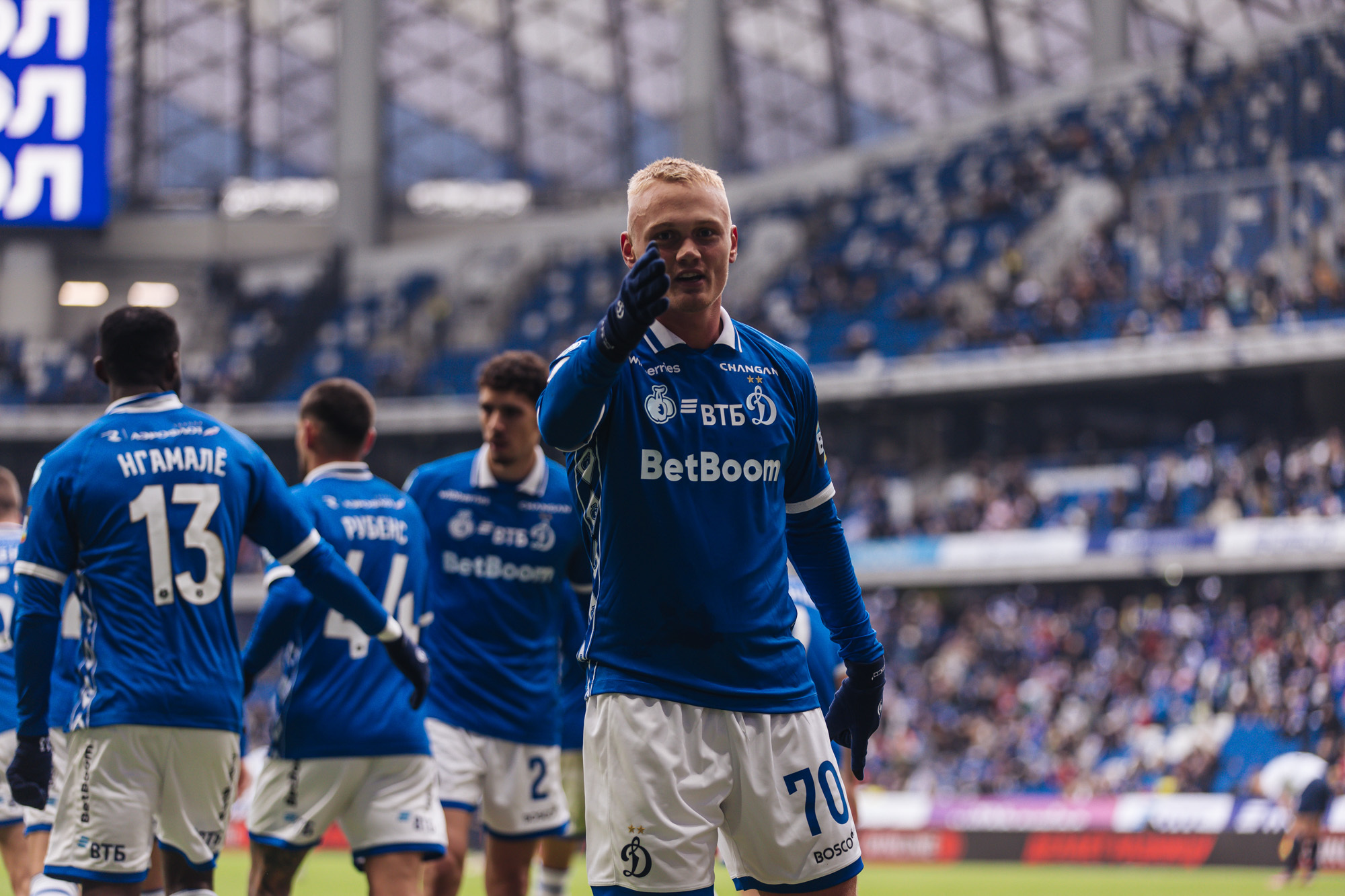 Фоторепортаж с домашнего матча против «Крыльев Советов»