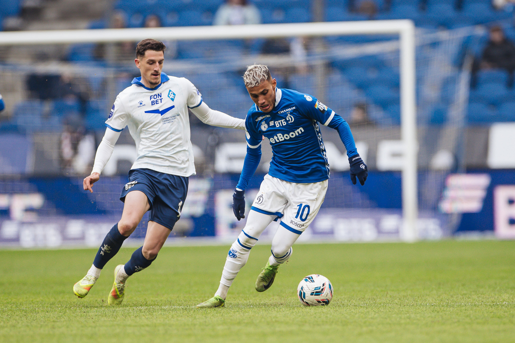 Фоторепортаж с домашнего матча против «Крыльев Советов»