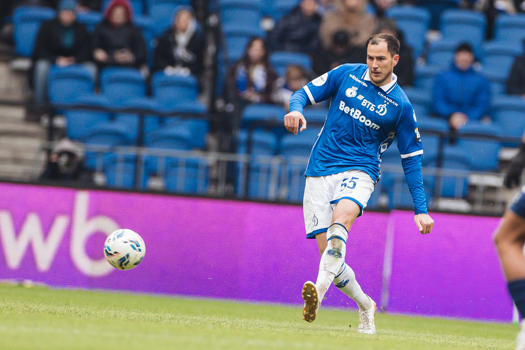 Фоторепортаж с домашнего матча против «Крыльев Советов»