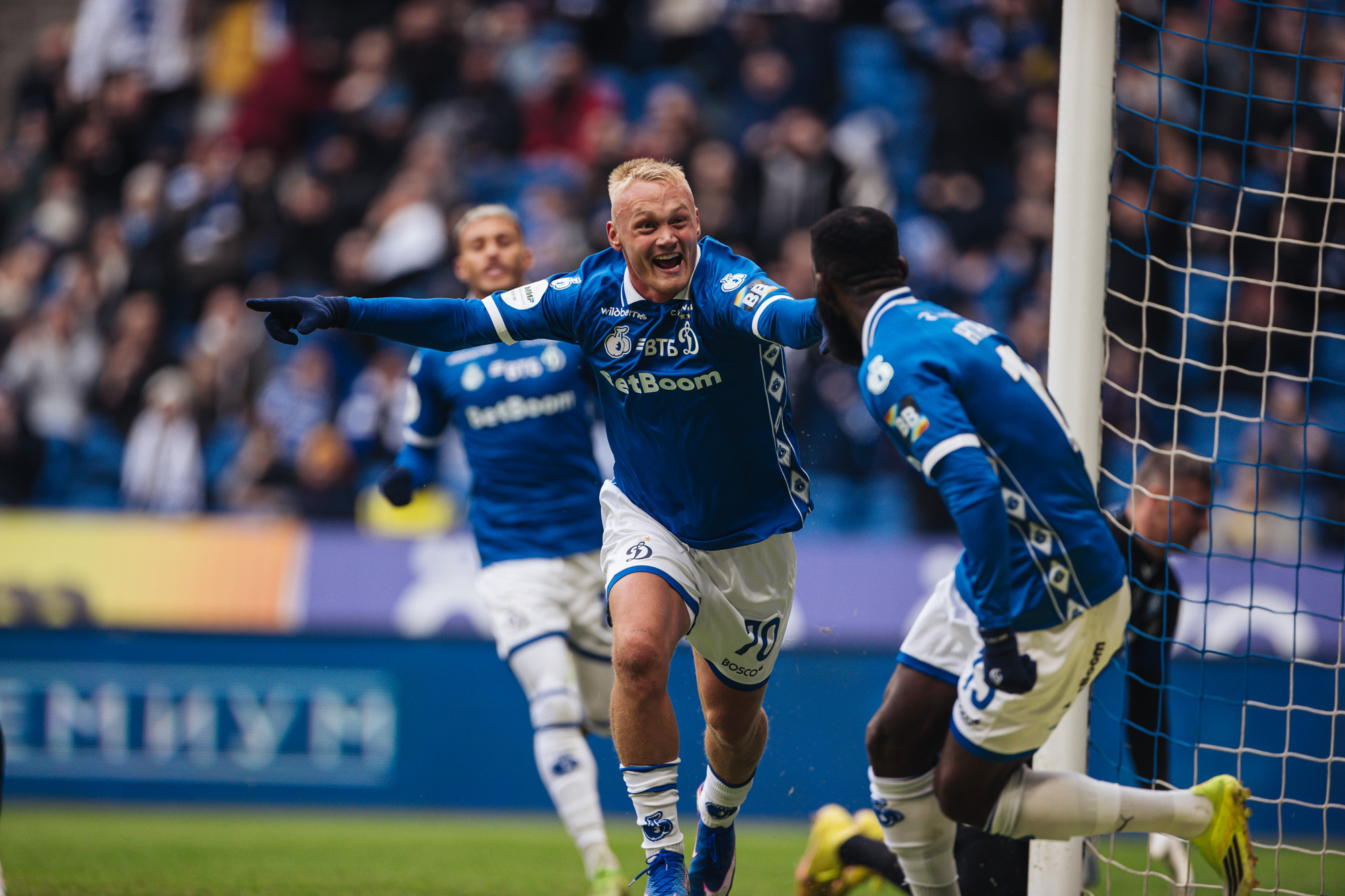 Фоторепортаж с домашнего матча против «Крыльев Советов»