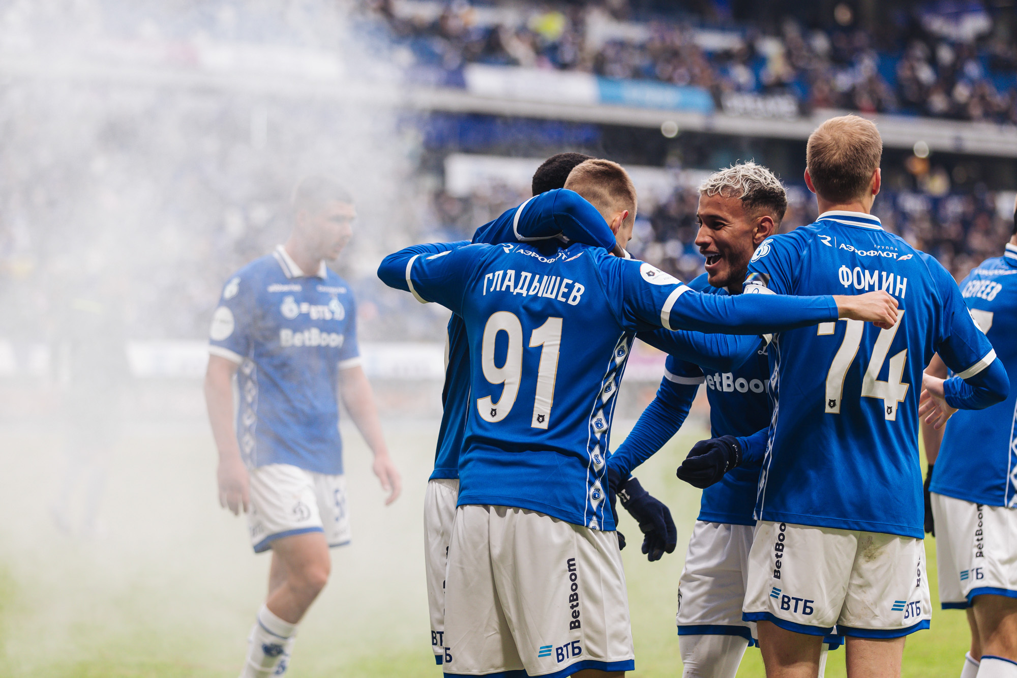 Фоторепортаж с домашнего матча против «Крыльев Советов»