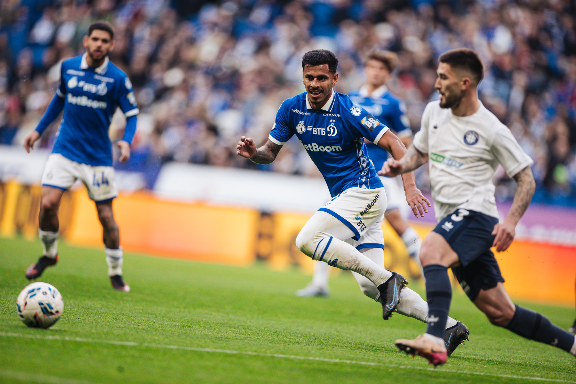 Фоторепортаж с домашнего матча против «Оренбурга»