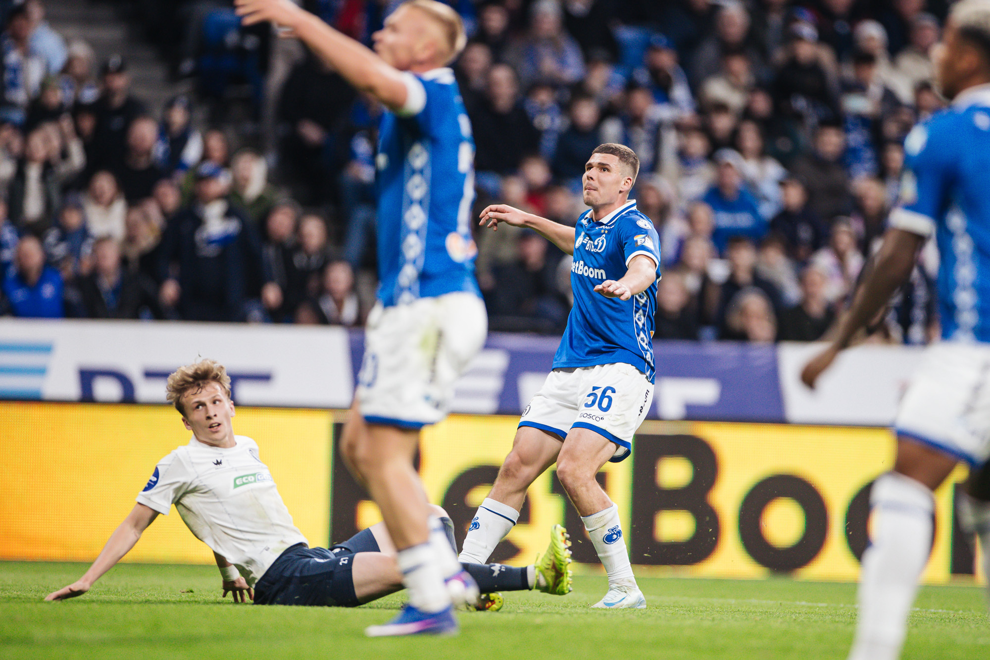 Фоторепортаж с домашнего матча против «Оренбурга»