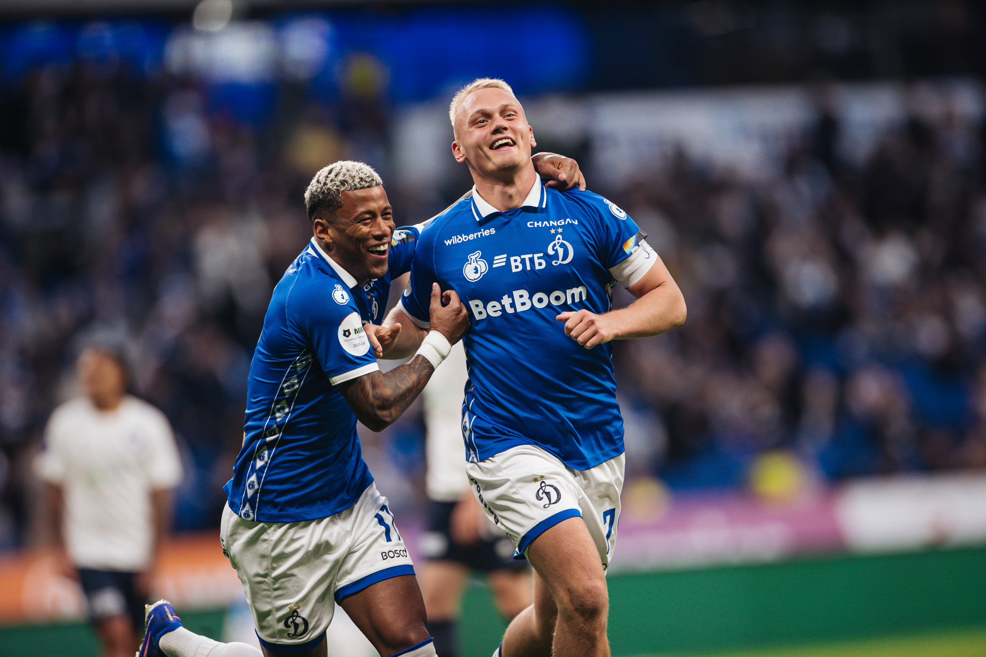 Фоторепортаж с домашнего матча против «Оренбурга»