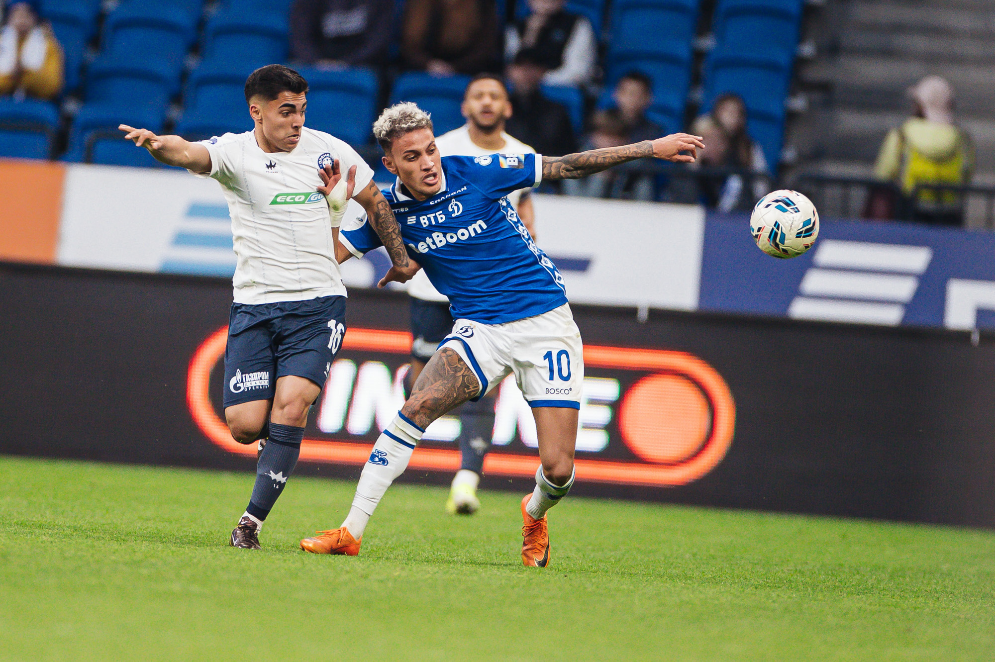 Фоторепортаж с домашнего матча против «Оренбурга»