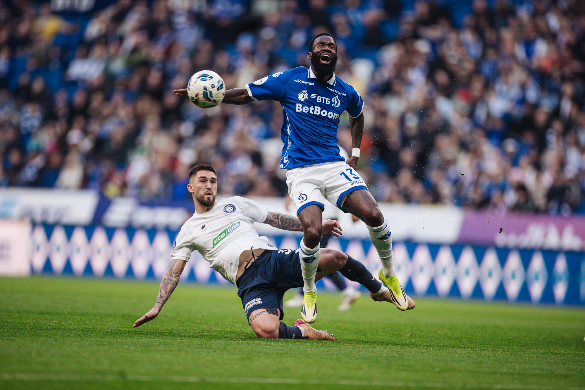 Фоторепортаж с домашнего матча против «Оренбурга»