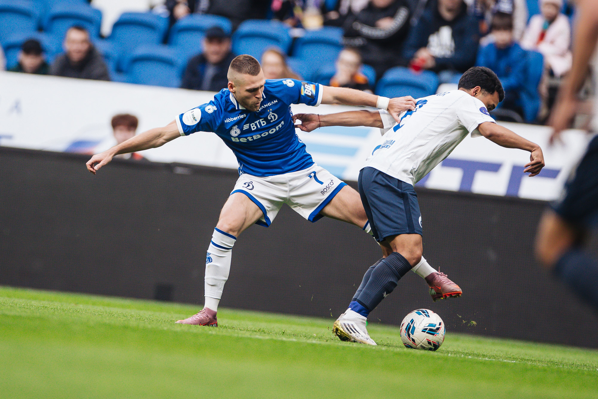 Фоторепортаж с домашнего матча против «Оренбурга»