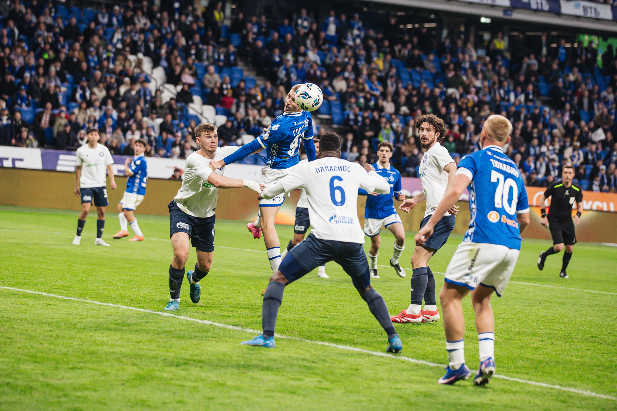 Фоторепортаж с домашнего матча против «Оренбурга»