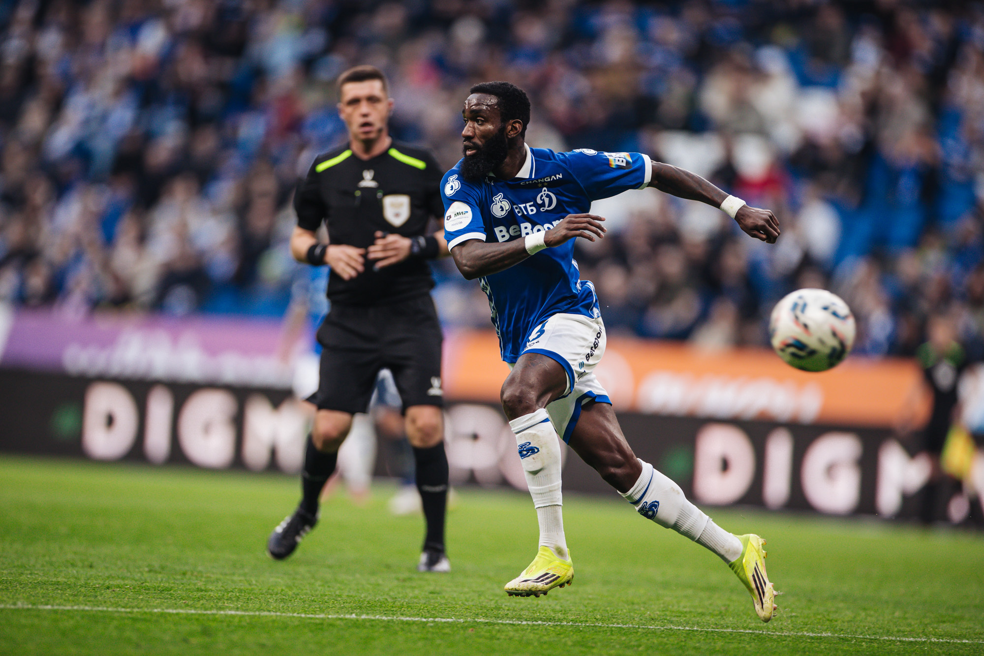 Фоторепортаж с домашнего матча против «Оренбурга»