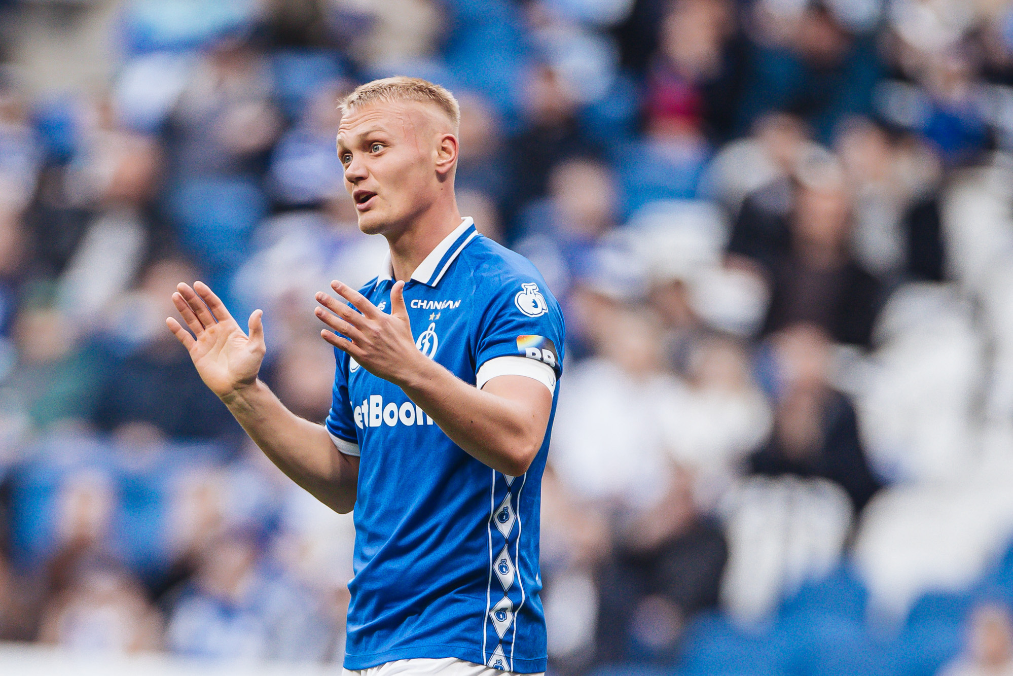 Фоторепортаж с домашнего матча против «Оренбурга»